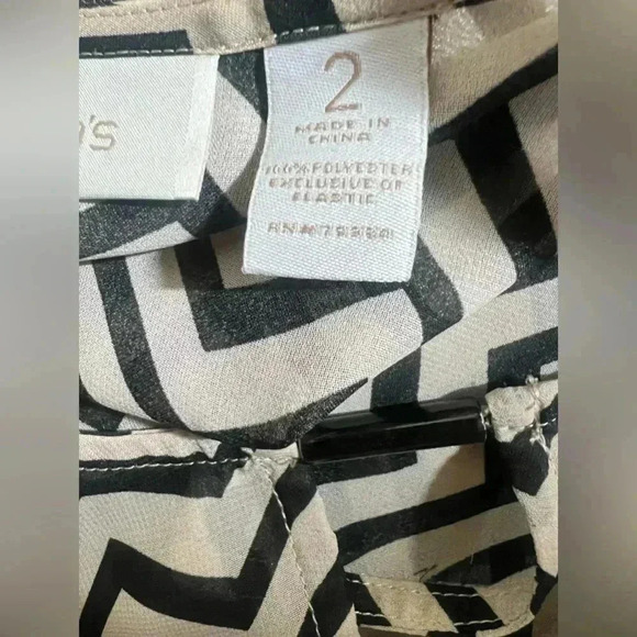 Chico’s Womens Blouse Beige/Black Scoop Neck Semi Sheer Top Size 2 - Picture 6 of 7